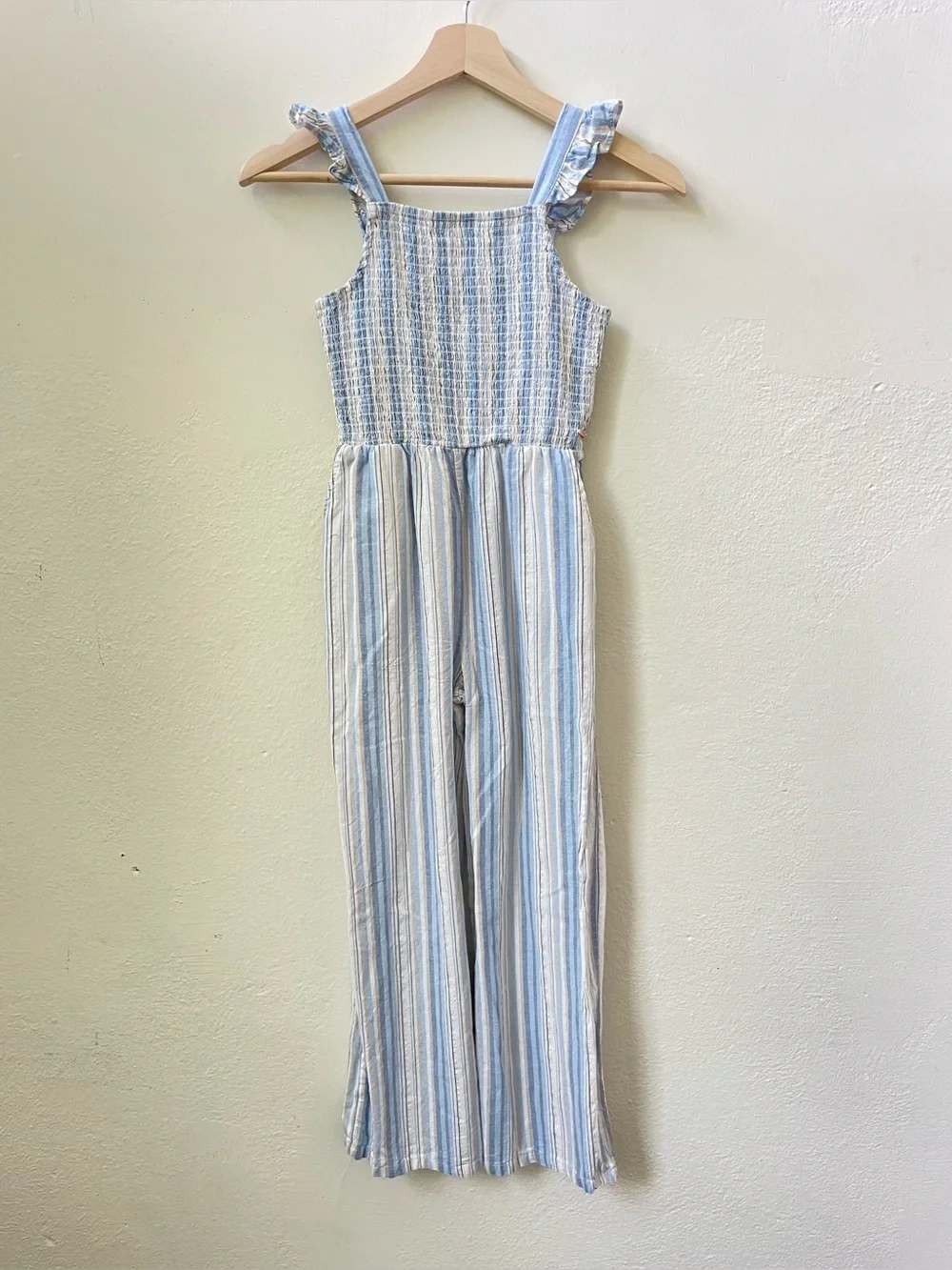 Tahari Girl Blue Striped Jumpsuit Size 10 Smocked Flutter Sleeve Cotton